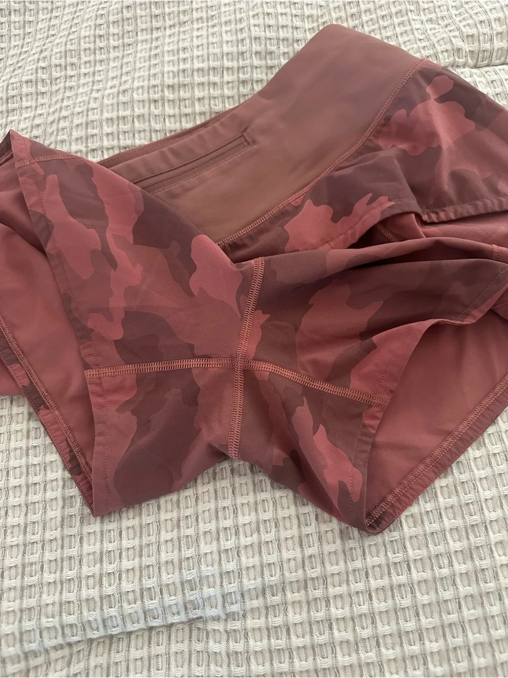Lululemon Speed Up HR Short 2.5" - Heritage 365 Camo Brier Rose Multi - Size 6 - Picture 8 of 12
